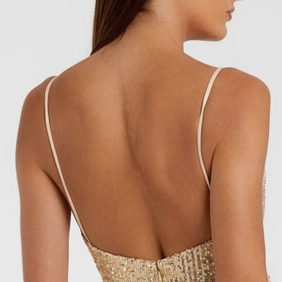 Mac Douggal Gold Sequined Faux Wrap Ruffled Hem Mini  Cocktail dress Sz 8 #10 - Picture 6 of 11